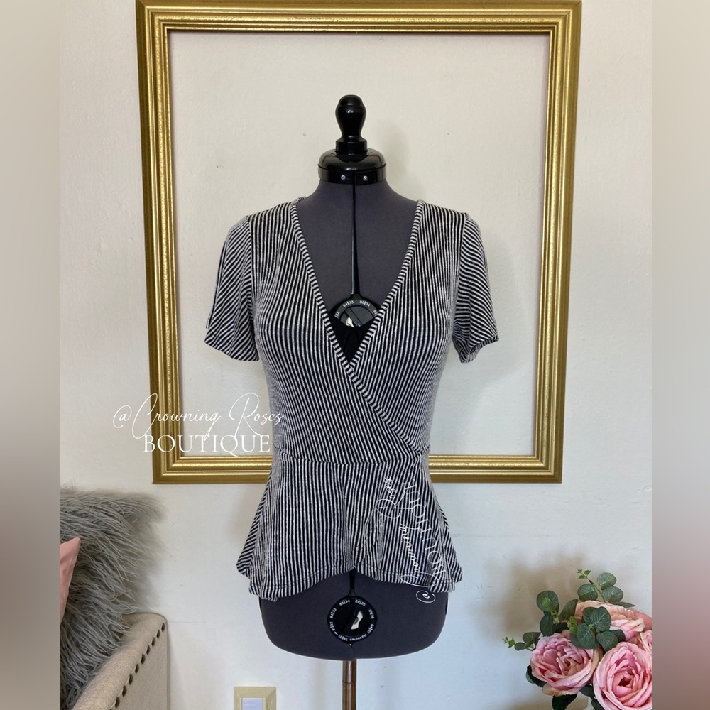 Caution To The Wind Small Faux Wrap V Neck Black White Peplum Blouse Bell Sleeve